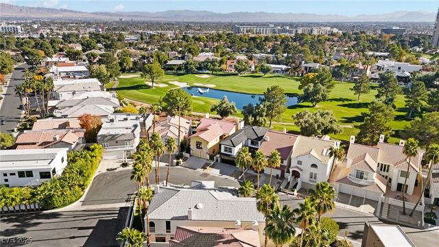 2834 Queens Courtyard Drive, Las Vegas, NV 89109