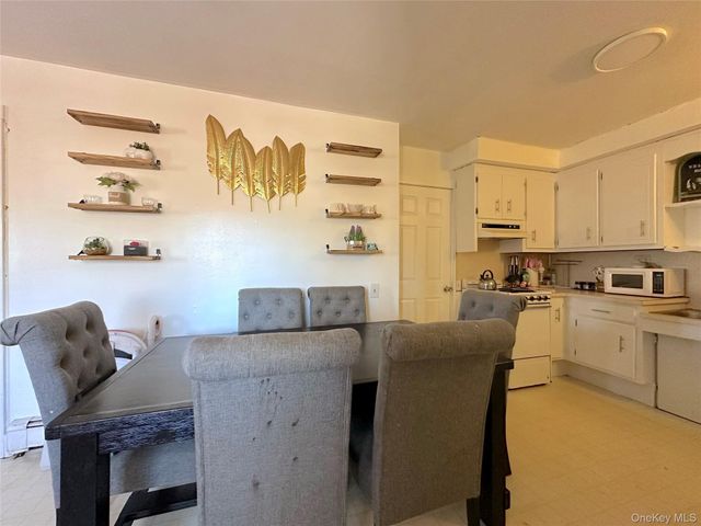 15 Cook Lane, Gardiner, NY 12525