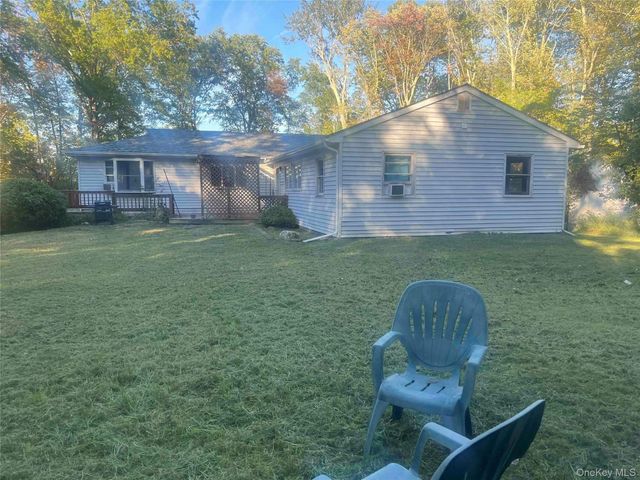 15 Cook Lane, Gardiner, NY 12525