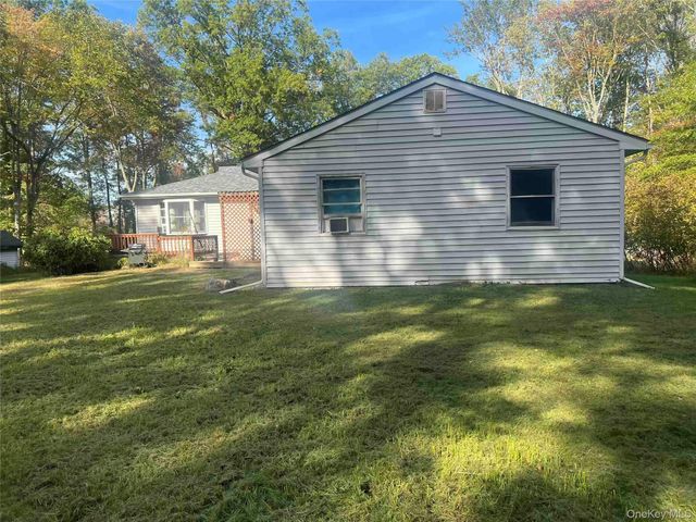 15 Cook Lane, Gardiner, NY 12525