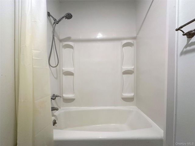 15 Cook Lane, Gardiner, NY 12525