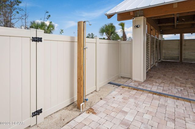 3 Oakleaf Way, Palm Coast, FL 32137