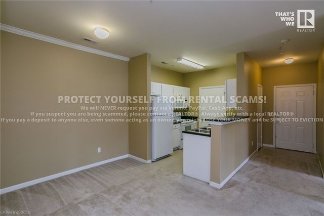 4261 NE Meadowcreek Circle 105, Fayetteville, AR 72703