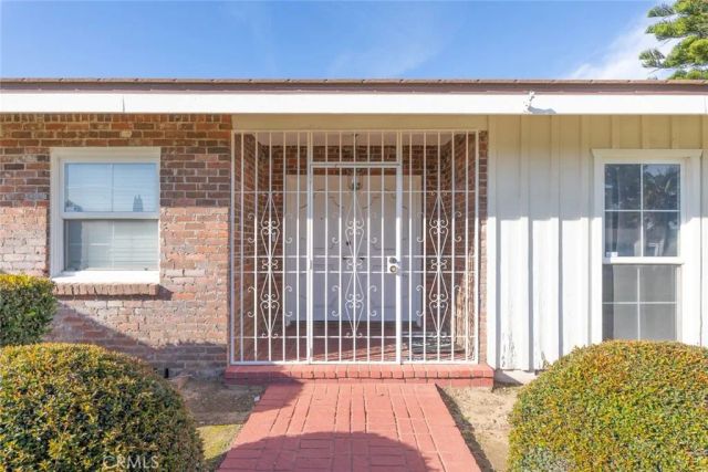 5651 Magnolia Avenue, Rialto, CA 92377