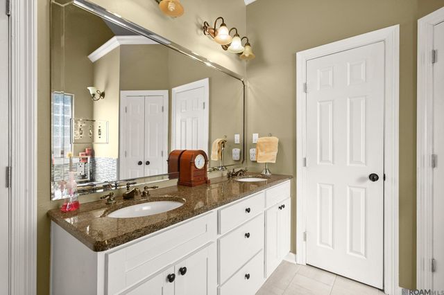 19886 Stone Hill Dr, Denham Springs, LA 70726