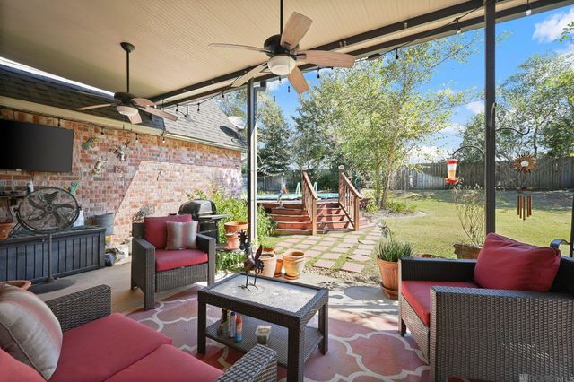 19886 Stone Hill Dr, Denham Springs, LA 70726