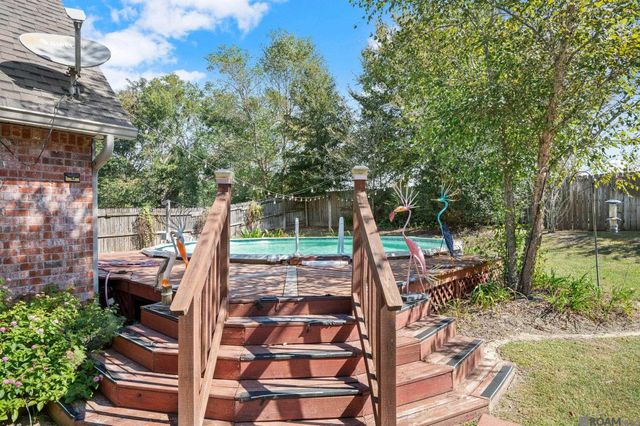 19886 Stone Hill Dr, Denham Springs, LA 70726