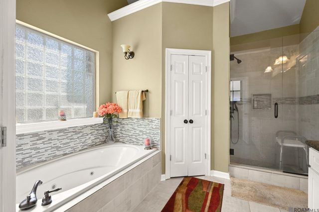 19886 Stone Hill Dr, Denham Springs, LA 70726