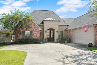 19886 Stone Hill Dr, Denham Springs, LA 70726