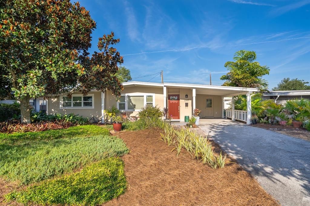 1304 FALCON DRIVE, Orlando, FL 32803
