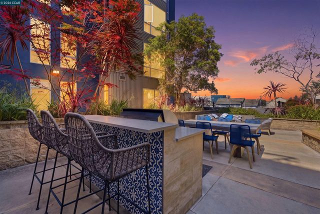 901 Jefferson St 513, Oakland, CA 94607