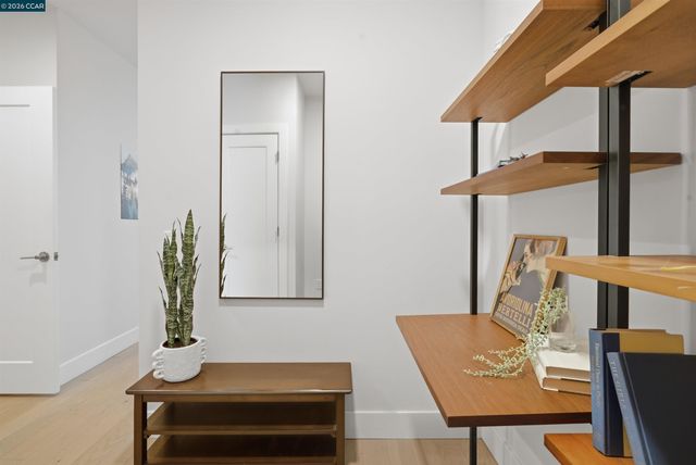 901 Jefferson St 513, Oakland, CA 94607