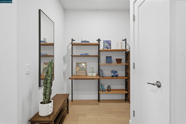 901 Jefferson St 513, Oakland, CA 94607