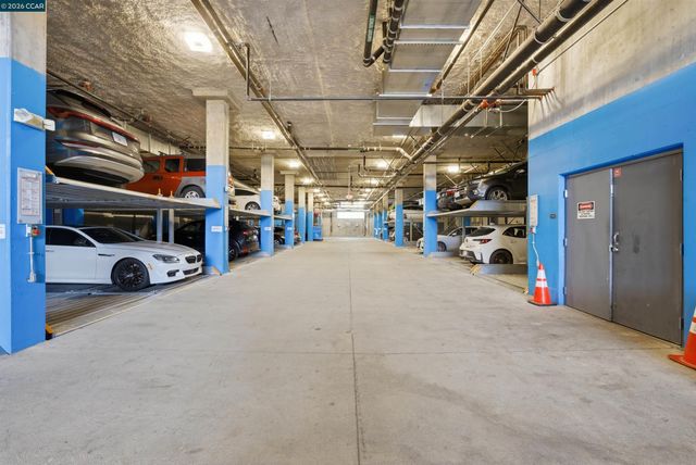 901 Jefferson St 513, Oakland, CA 94607