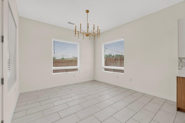 86 Rancho Pequenos Way NW, Albuquerque, NM 87107