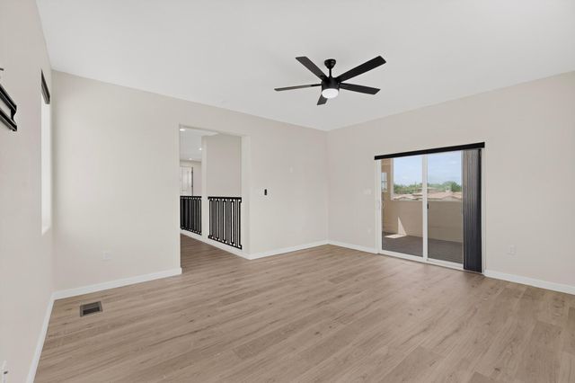 86 Rancho Pequenos Way NW, Albuquerque, NM 87107