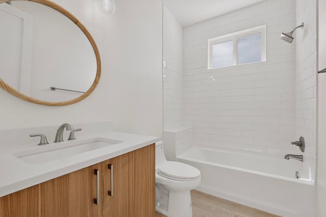 86 Rancho Pequenos Way NW, Albuquerque, NM 87107