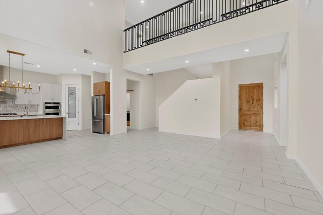 86 Rancho Pequenos Way NW, Albuquerque, NM 87107