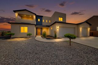 86 Rancho Pequenos Way NW, Albuquerque, NM 87107