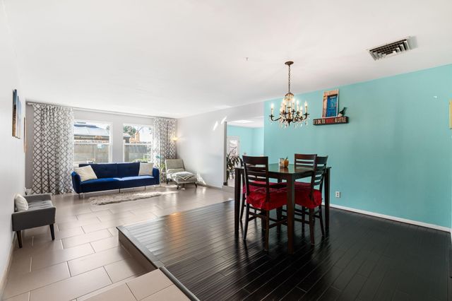 8708 Delamar Avenue NE, Albuquerque, NM 87111