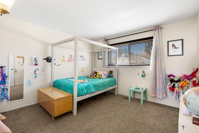 8708 Delamar Avenue NE, Albuquerque, NM 87111