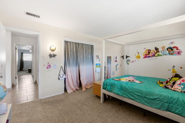 8708 Delamar Avenue NE, Albuquerque, NM 87111