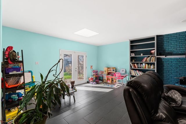 8708 Delamar Avenue NE, Albuquerque, NM 87111