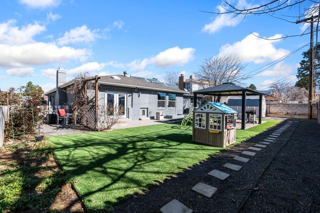 8708 Delamar Avenue NE, Albuquerque, NM 87111