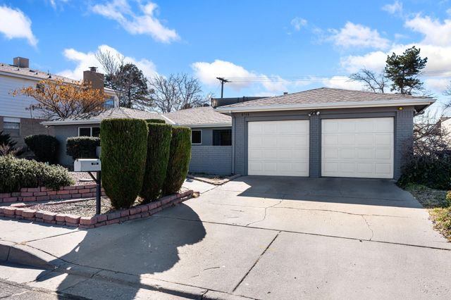 8708 Delamar Avenue NE, Albuquerque, NM 87111