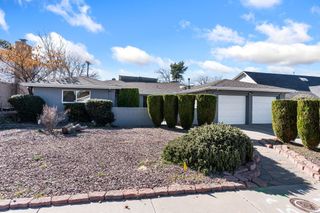 8708 Delamar Avenue NE, Albuquerque, NM 87111