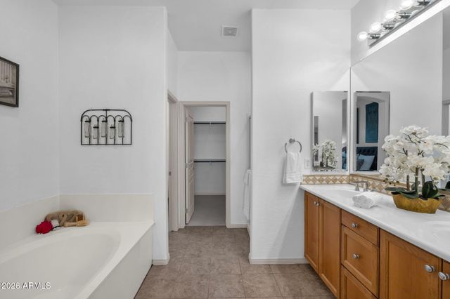19475 N GRAYHAWK Drive 1090, Scottsdale, AZ 85255