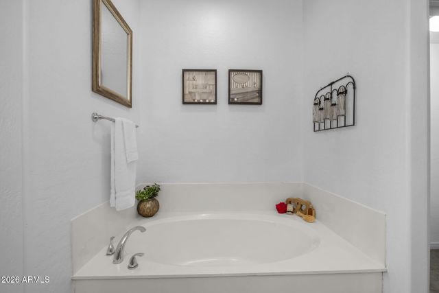 19475 N GRAYHAWK Drive 1090, Scottsdale, AZ 85255