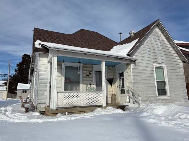 1523 4th Street, Bedford, IN 47421