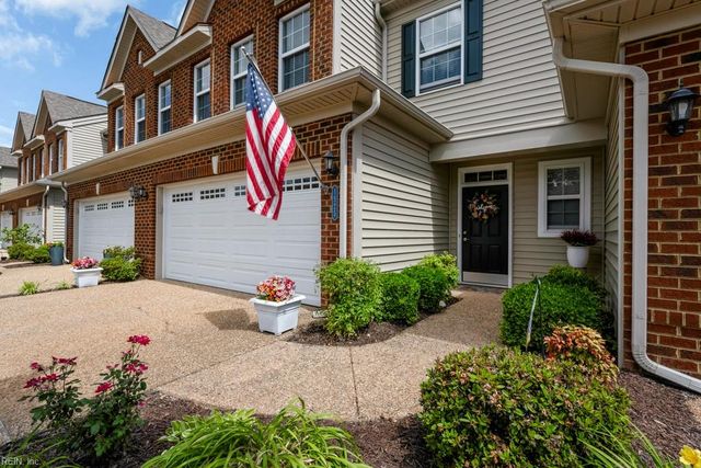 1525 Scoonie Pointe DR, Chesapeake, VA 23322