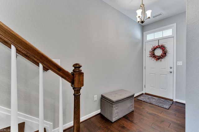 1525 Scoonie Pointe DR, Chesapeake, VA 23322