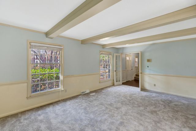 321 Shaftesbury Lane, Summerville, SC 29485