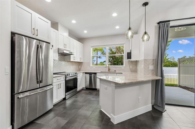 9210 FOX SPARROW ROAD, Tampa, FL 33626