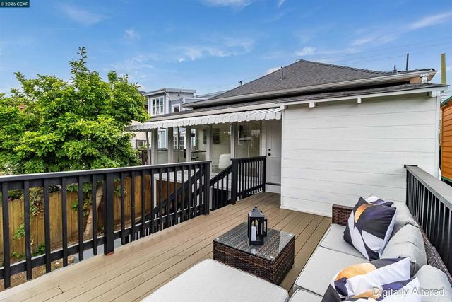 4152 Howe St, Oakland, CA 94611