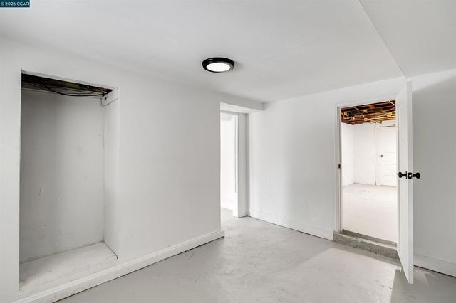 4152 Howe St, Oakland, CA 94611