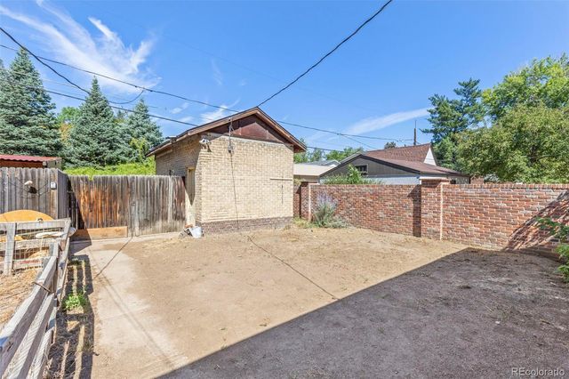 1355 S Lafayette Street, Denver, CO 80210