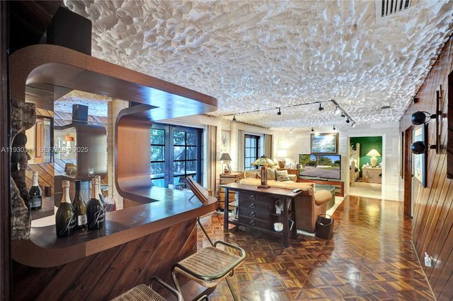 8115 SW 92nd Ct, Miami, FL 33173