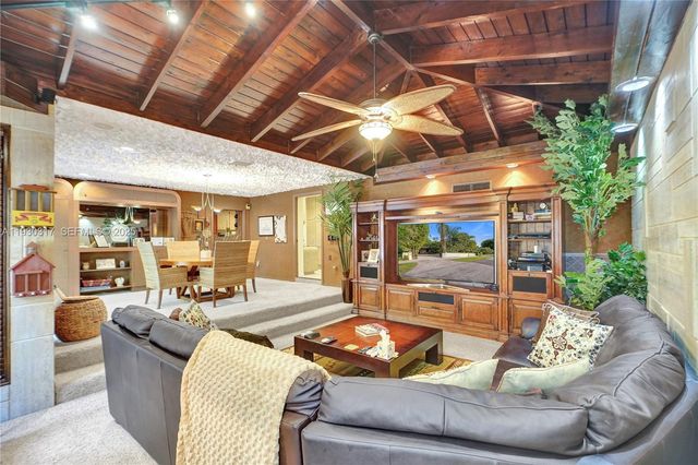 8115 SW 92nd Ct, Miami, FL 33173