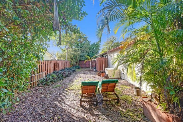 8115 SW 92nd Ct, Miami, FL 33173