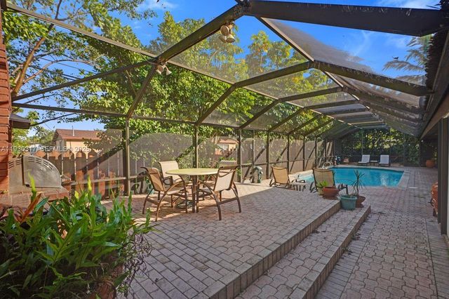 8115 SW 92nd Ct, Miami, FL 33173