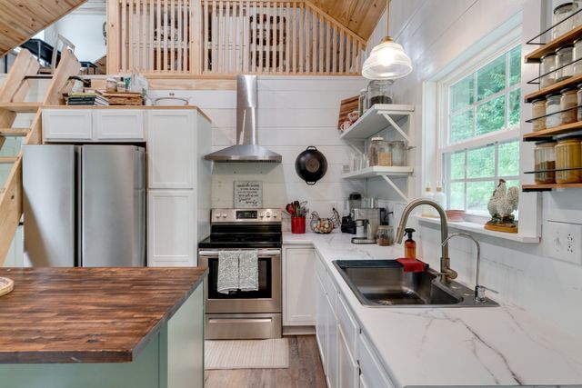549 Hix Hollow Rd, Gainesboro, TN 38562