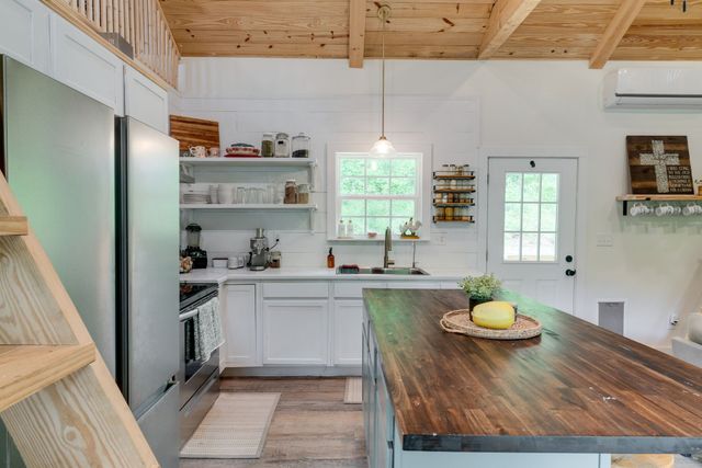 549 Hix Hollow Rd, Gainesboro, TN 38562