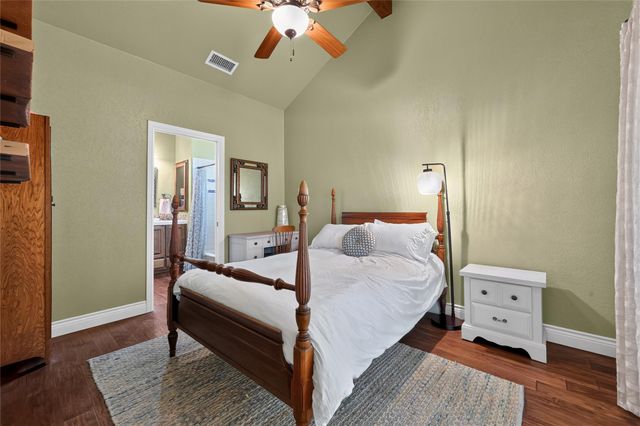 700 Willow Creek RD, Salado, TX 76571