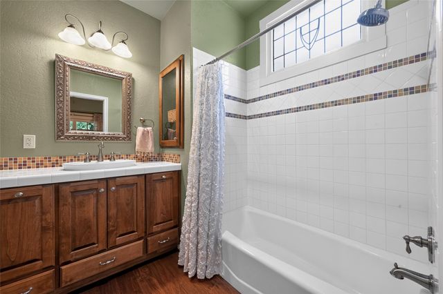 700 Willow Creek RD, Salado, TX 76571