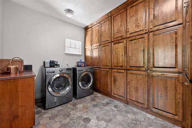 700 Willow Creek RD, Salado, TX 76571