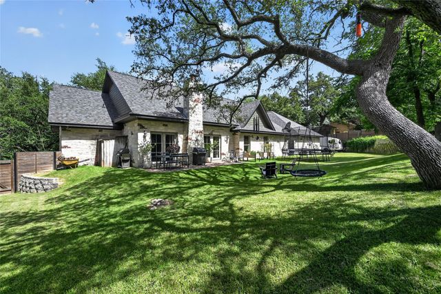 700 Willow Creek RD, Salado, TX 76571